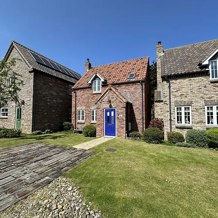 Wren - Part Of The The Bay Filey Village With Pool, Gym And Direct Access, Pub, Restaurant, Tennis And Meadows Walks