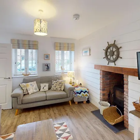 펜션 Wren - Part Of The The Bay Filey Village With Pool, Gym And Direct Access, Pub, Restaurant, Tennis And Meadows Walks *