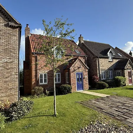 Wren - Part Of The The Bay Filey Village With Pool, Gym And Direct Access, Pub, Restaurant, Tennis And Meadows Walks