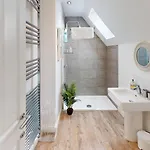 Wren - Part Of The The Bay Filey Village With Pool, Gym And Direct Access, Pub, Restaurant, Tennis And Meadows Walks *