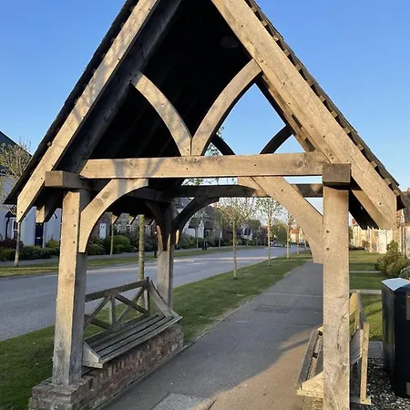 Wren - Part Of The The Bay Filey Village With Pool, Gym And Direct Access, Pub, Restaurant, Tennis And Meadows Walks 펜션 Reighton