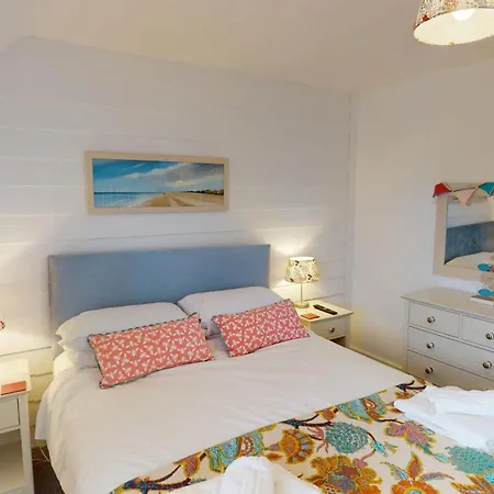 Wren - Part Of The The Bay Filey Village With Pool, Gym And Direct Access, Pub, Restaurant, Tennis And Meadows Walks 펜션 *